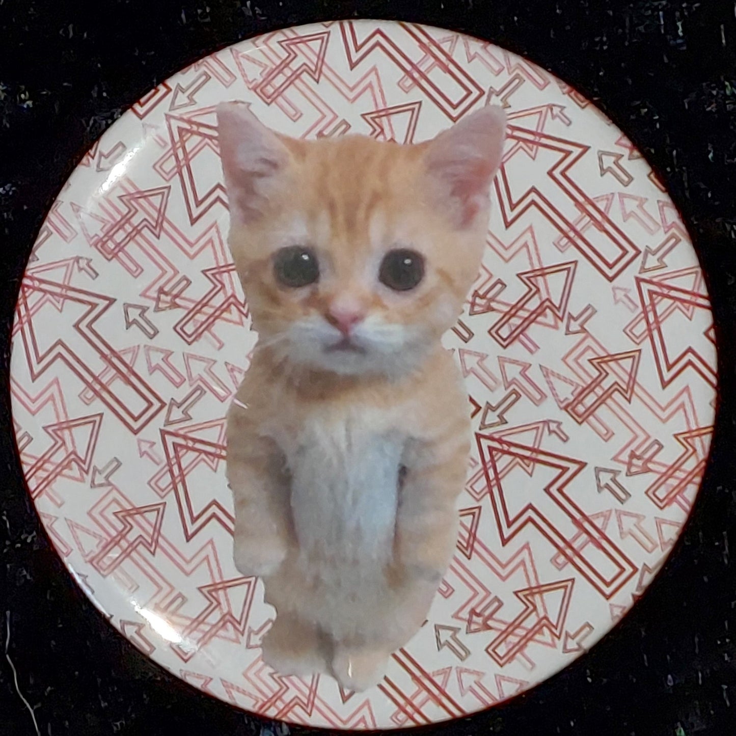 El Gato Standing Cat Badge